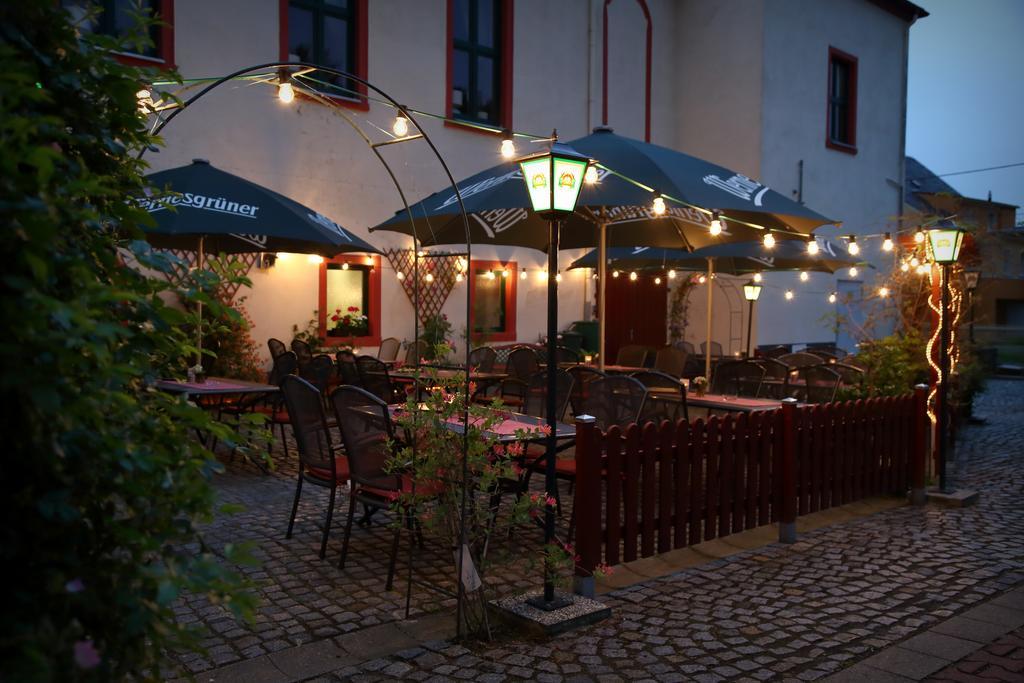 Gasthof Und Hotel Roter Hirsch Claußnitz Kültér fotó